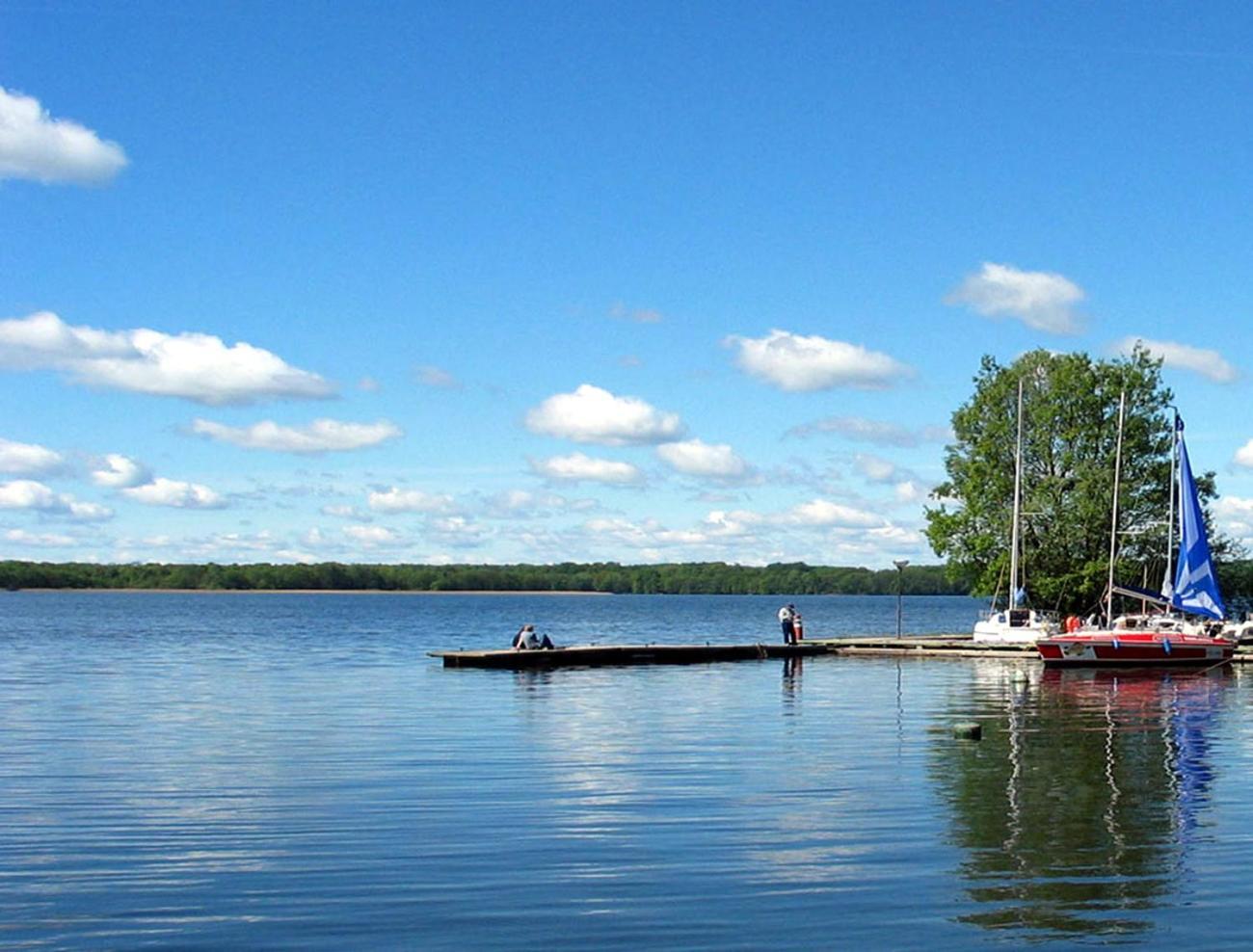 Вилла Domek Nad Jeziorem Drawsko Чаплинек Экстерьер фото